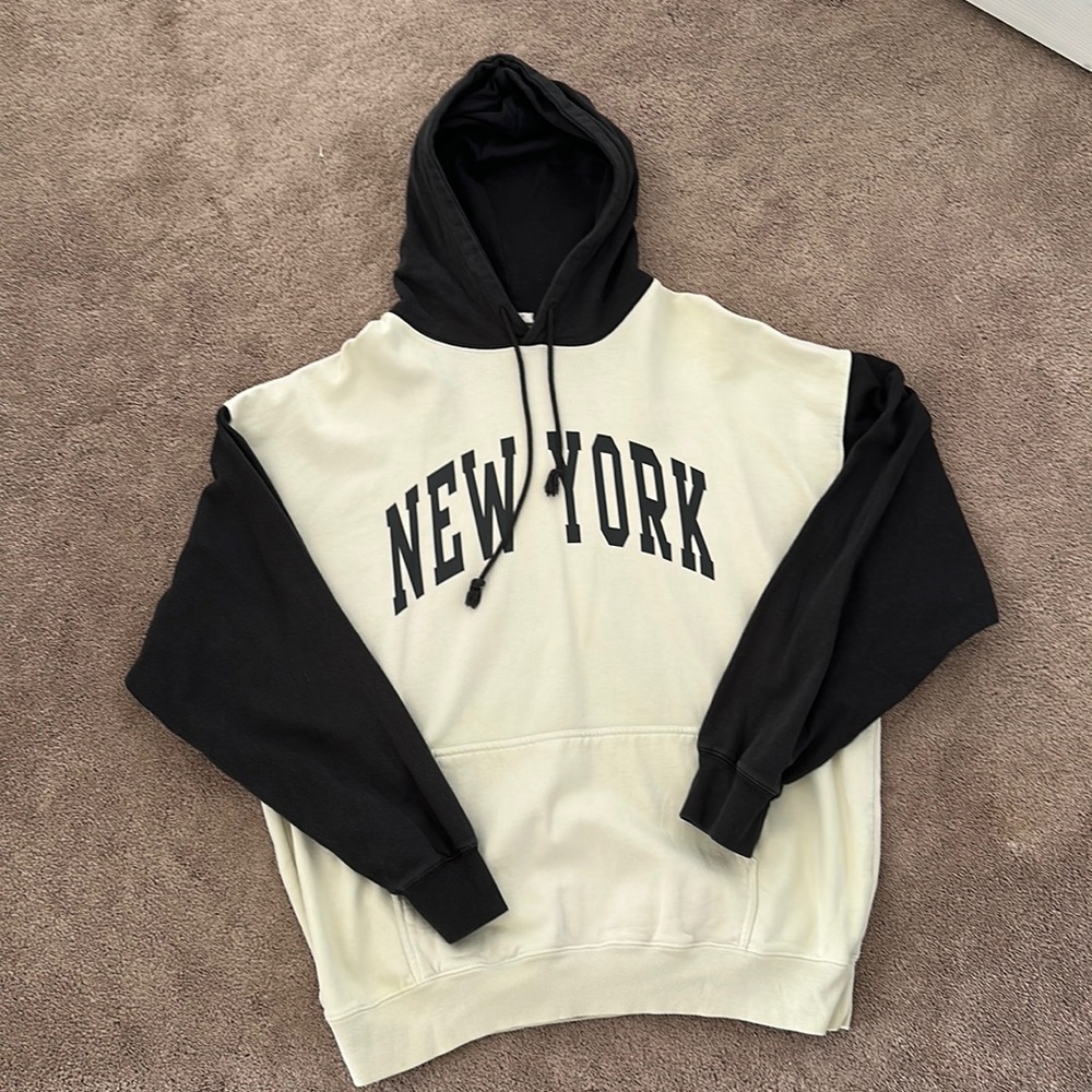 Brandy Melville New York Hoodie